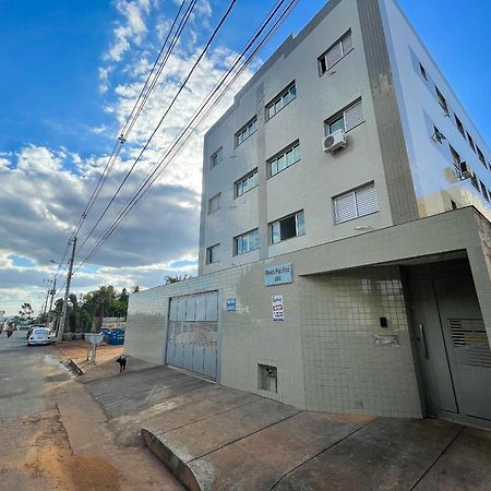 103 - APARTAMENTO de 2 QUARTOS 400m do PARQUE de EXPOSIÇÃO Patos de Minas Exterior foto