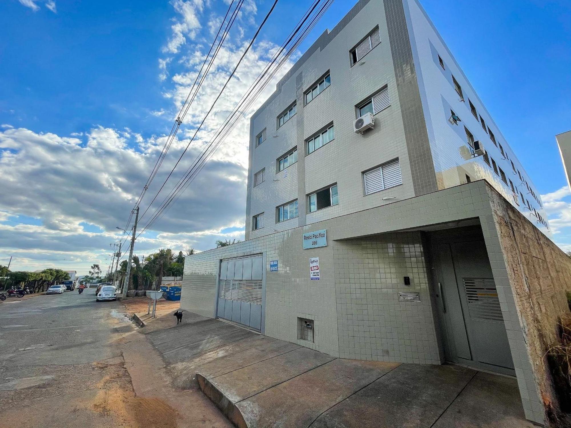 103 - APARTAMENTO de 2 QUARTOS 400m do PARQUE de EXPOSIÇÃO Patos de Minas Exterior foto